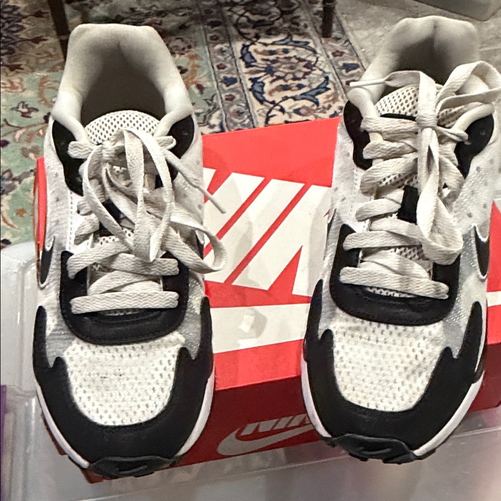 Nike Kids' Black and‎ White Mesh Sneakers